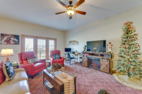 1 Mi to Skiing Mtn-View Condo in Angel Fire!